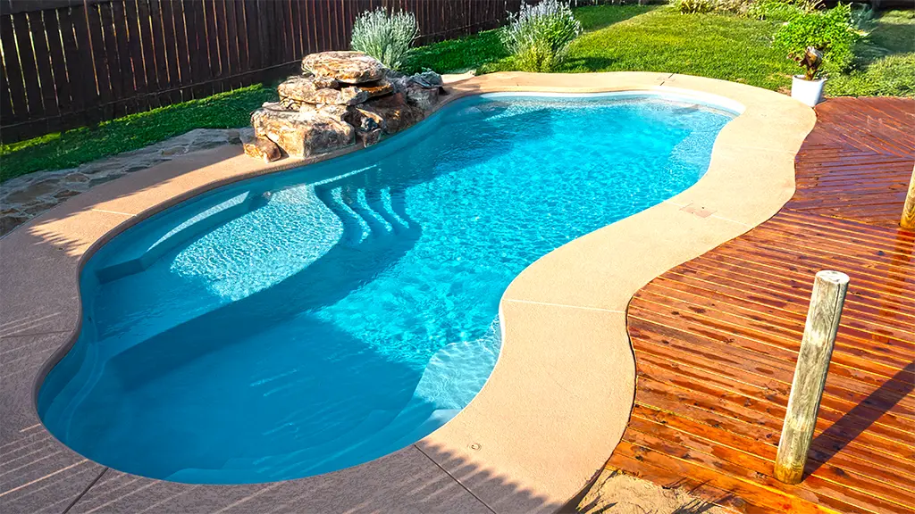 Aviva Pools Toronto: Expert Pool builders